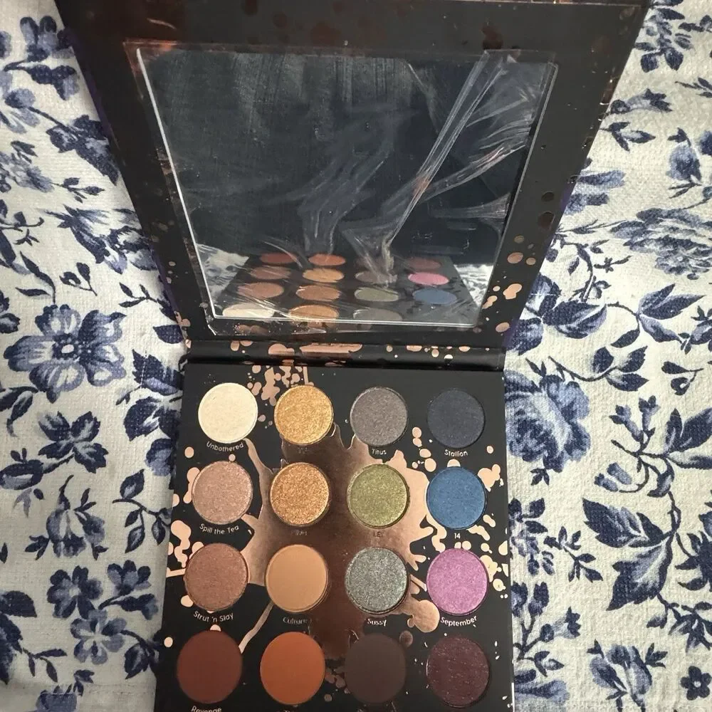 Perception Shayla X Colourpop Eyeshadow Palette - 16 Shades - NIB